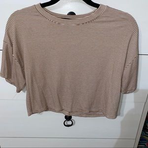 Cropped tee